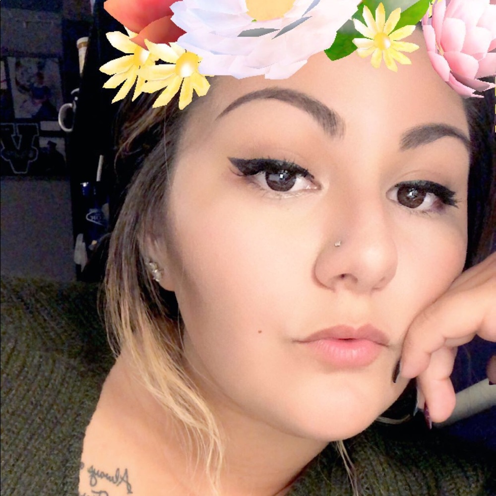 Meet your Posher, Alyssa